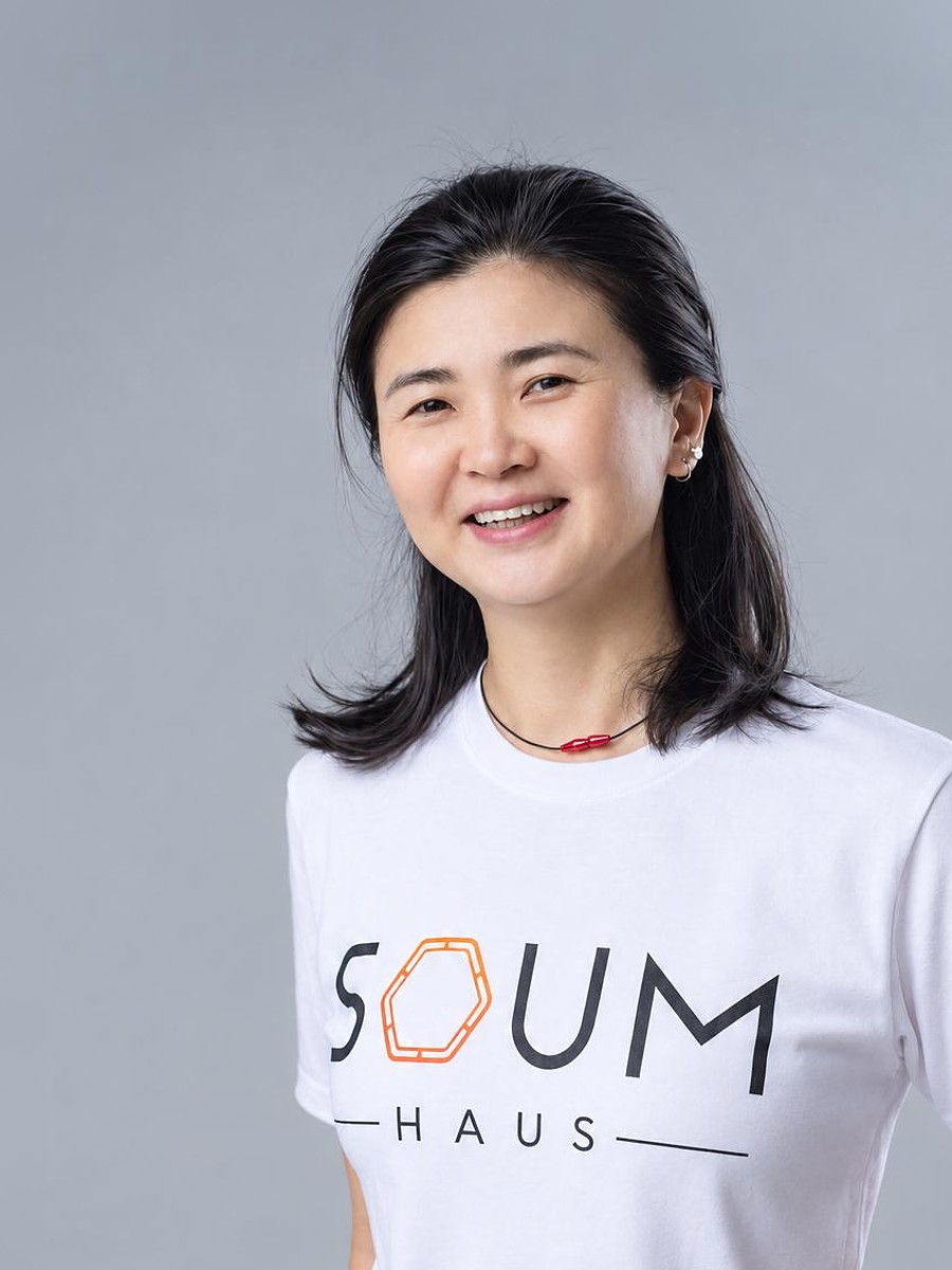 Instructor Elaine Mok