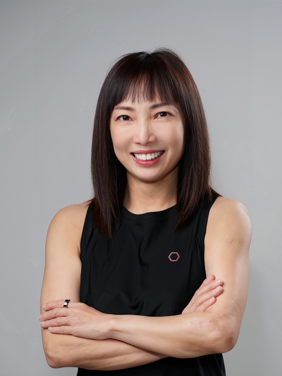 Instructor Yanni Chia